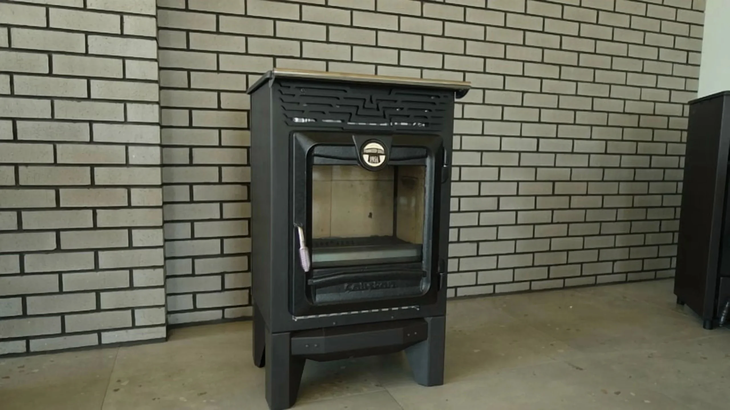 Indoor Wood Burning Cooking Stove 57cm x 55,5cm x 99,5cm, Matte Black - Stove 315 - Image 8