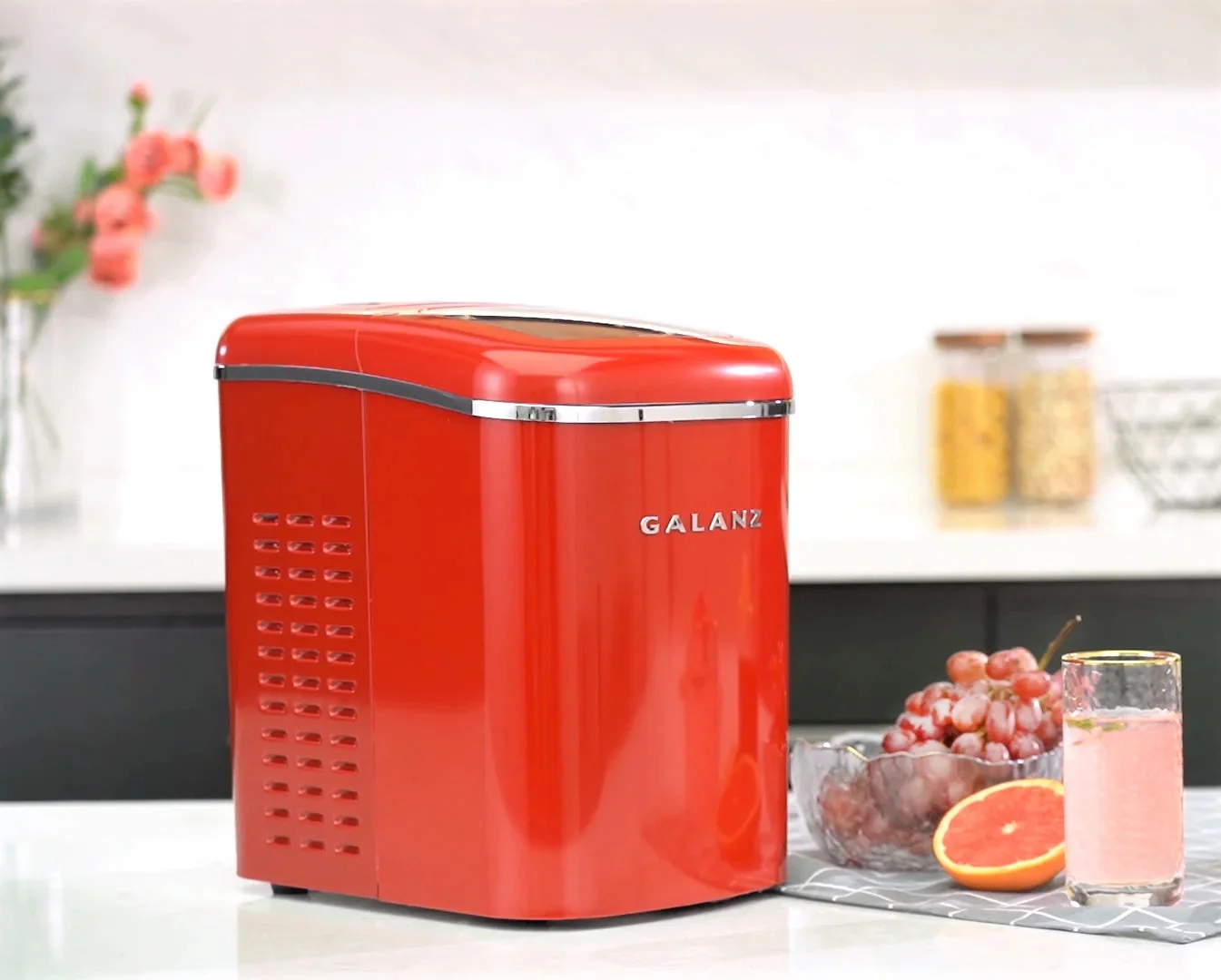 Galanz Portable Countertop Ice Maker, 26 lbs in 24 Hours, 9 Bullet Cubes in 9 Minutes, 2 Ice Sizes, 2.1 L, Retro Red - Image 5
