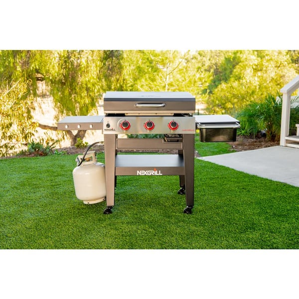 Daytona 3-Burner 30 in. Propane Gas Griddle in Black with Lid - Image 6