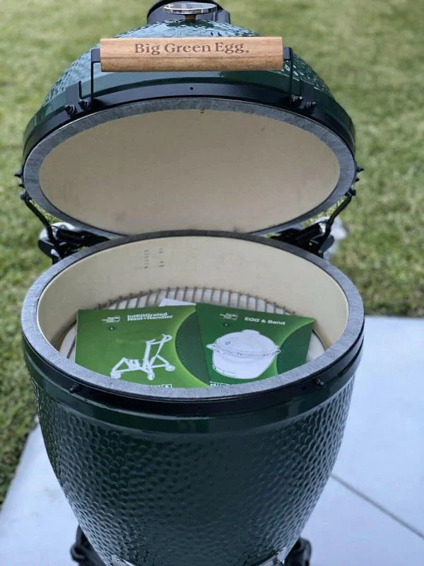 Brand new big green egg grill smoker with new accessories - Image 5