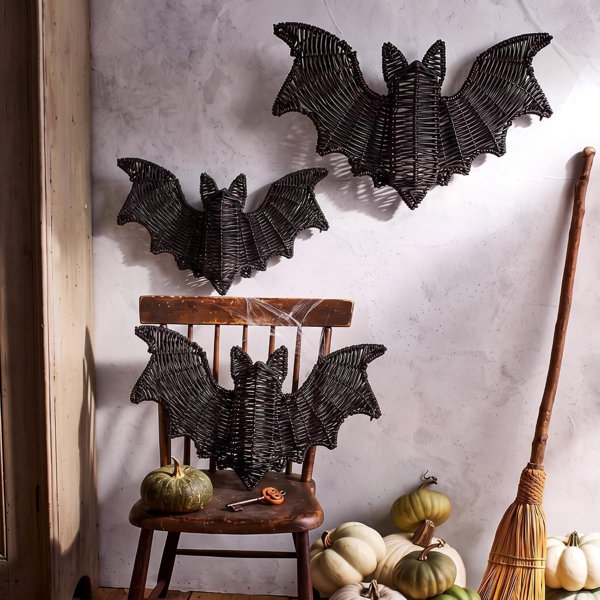 3 Pcs Halloween Rattan Bats Decor, Black Wicker Hanging Bats for Wall | Halloween Hanging Bats Set, 3 Size, Woven Wall Tree Ornament, Rustic Farmhouse, Haunted House Porch Door, Spooky Party Decor